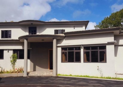 Maison/Villa - 4 chambres - 371 m²
