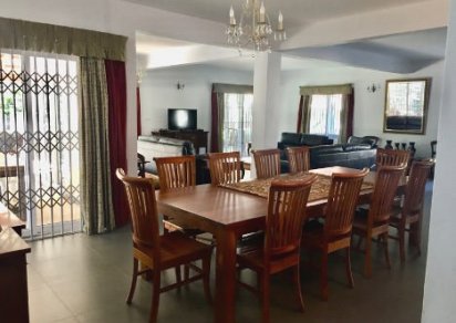 Maison/Villa - 4 chambres - 371 m²