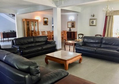 Maison/Villa - 4 chambres - 371 m²