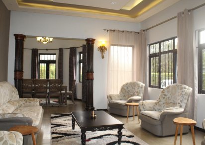 Maison/Villa - 4 chambres - 371 m²