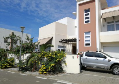 Maison/Villa - 4 chambres - 376 m²