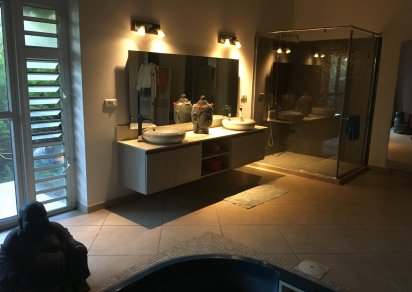 Maison/Villa - 4 chambres - 400 m²