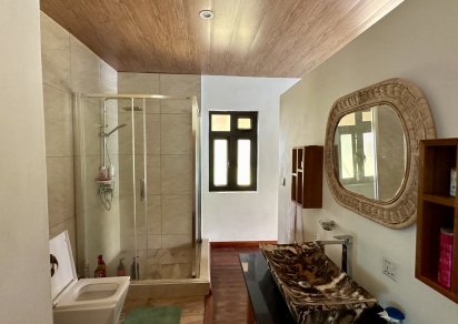 Maison/Villa - 4 chambres - 400 m²