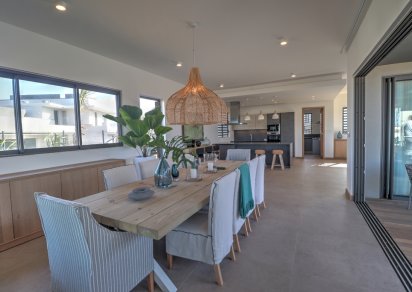 Maison/Villa - 4 chambres - 412 m²
