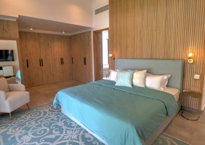 Maison/Villa - 4 chambres - 420 m²