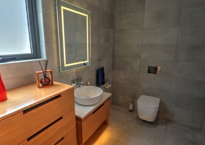 Maison/Villa - 4 chambres - 420 m²