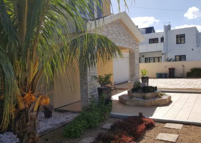 Maison/Villa - 4 chambres - 465 m²