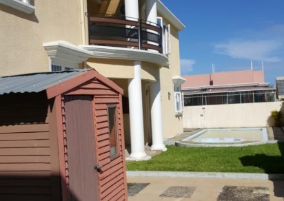 Maison/Villa - 4 chambres - 465 m²