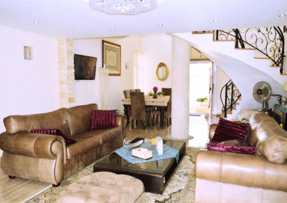 Maison/Villa - 4 chambres - 465 m²