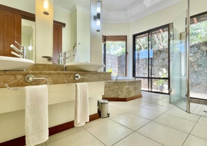 Maison/Villa - 4 chambres - 470 m²
