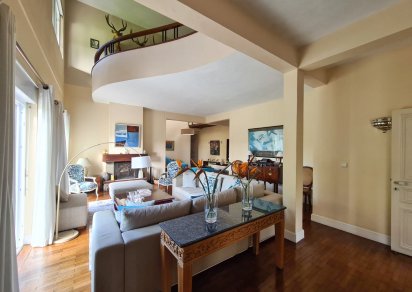 Maison/Villa - 4 chambres - 500 m²