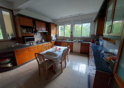 Maison/Villa - 4 chambres - 500 m²