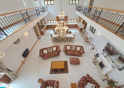 Maison/Villa - 4 chambres - 770 m²