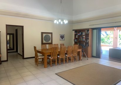 Maison/Villa - 4 chambres - 800 m²