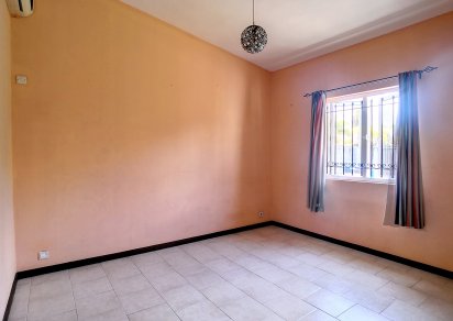 Maison/Villa - 5 chambres - 169 m²