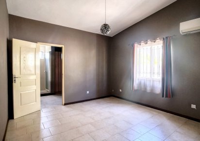 Maison/Villa - 5 chambres - 169 m²