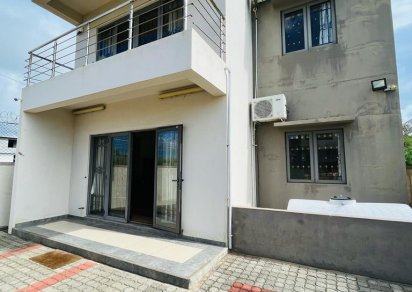 Maison/Villa - 5 chambres - 185 m²