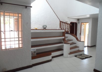 Maison/Villa - 5 chambres - 250 m²