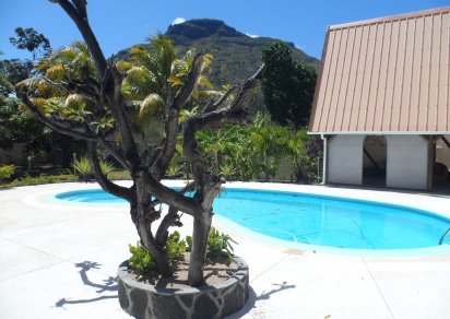Maison/Villa - 5 chambres - 250 m²