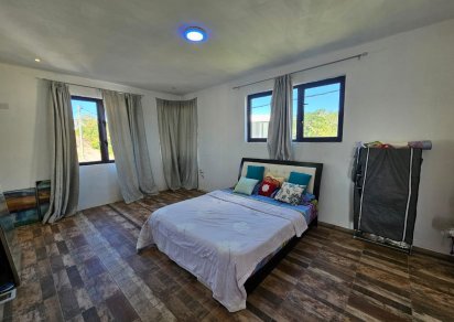 Maison/Villa - 5 chambres - 260 m²