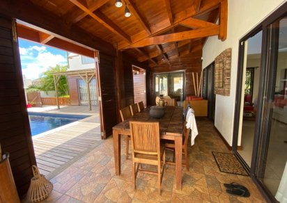 Maison/Villa - 5 chambres - 371 m²