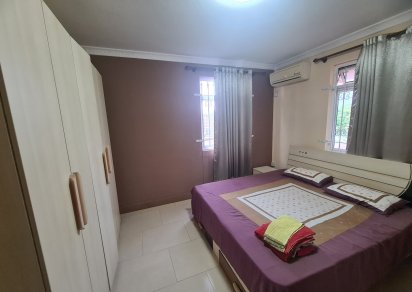 Maison/Villa - 5 chambres - 380 m²