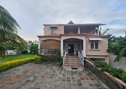 Maison/Villa - 5 chambres - 380 m²