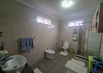 Maison/Villa - 5 chambres - 380 m²