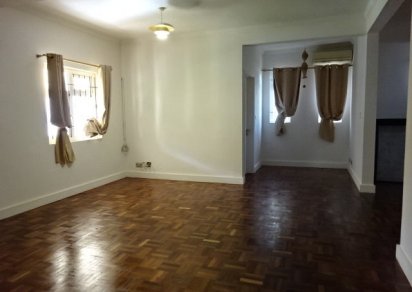 Maison/Villa - 5 chambres - 400 m²