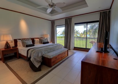 Maison/Villa - 5 chambres - 450 m²