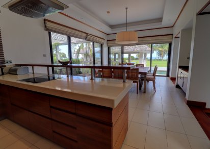 Maison/Villa - 5 chambres - 450 m²