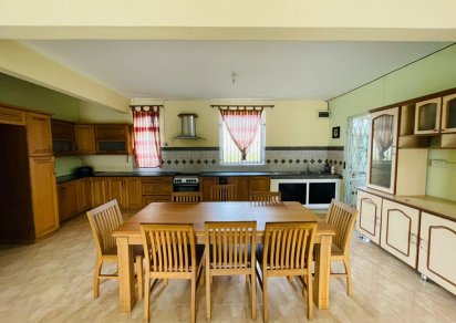 Maison/Villa - 5 chambres - N.S m²