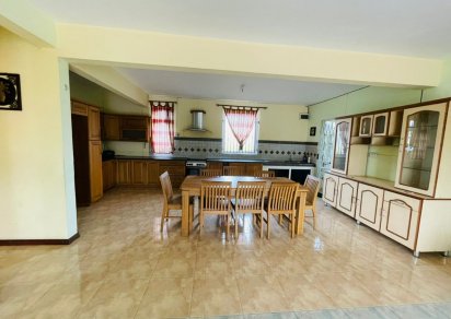 Maison/Villa - 5 chambres - N.S m²