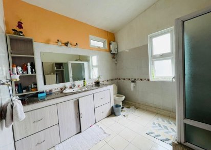 Maison/Villa - 6 chambres - 409 m²