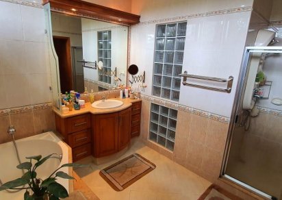 Maison/Villa - 6 chambres - 445 m²