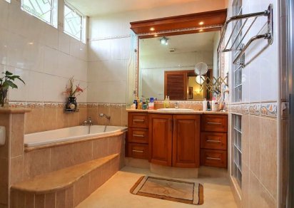 Maison/Villa - 6 chambres - 445 m²