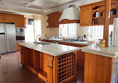 Maison/Villa - 6 chambres - 966 m²