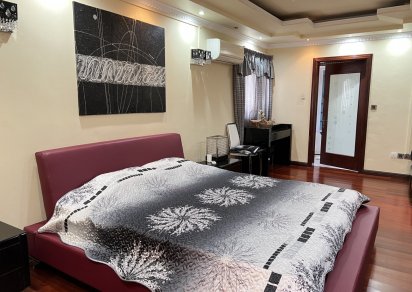 Maison/Villa - 6 chambres - 966 m²