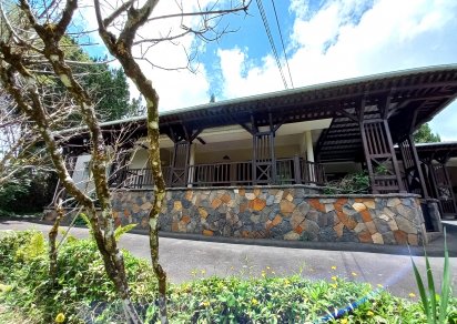 Maison/Villa - 7 chambres - 420 m²