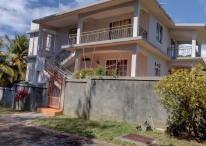 Maison/Villa - 8 chambres - 270 m²