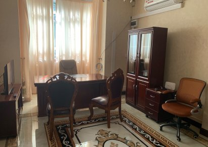 Maison/Villa - 9 chambres - N.S m²