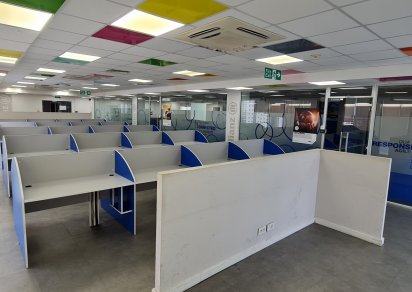 Office - 1086 m²