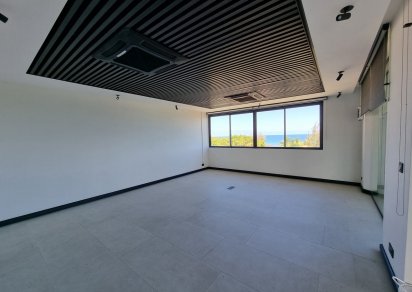 Office - 145 m²