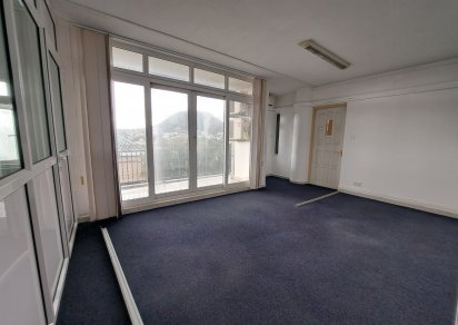 Office - 150 m²