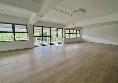 Office - 153 m²