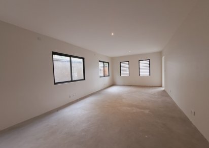 Office - 180 m²