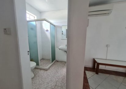 Office - 210 m²