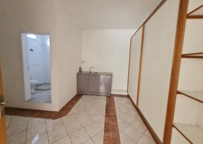 Office - 210 m²