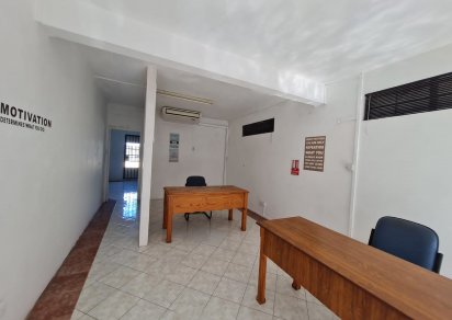 Office - 210 m²