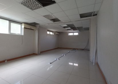 Office - 3000 ft²